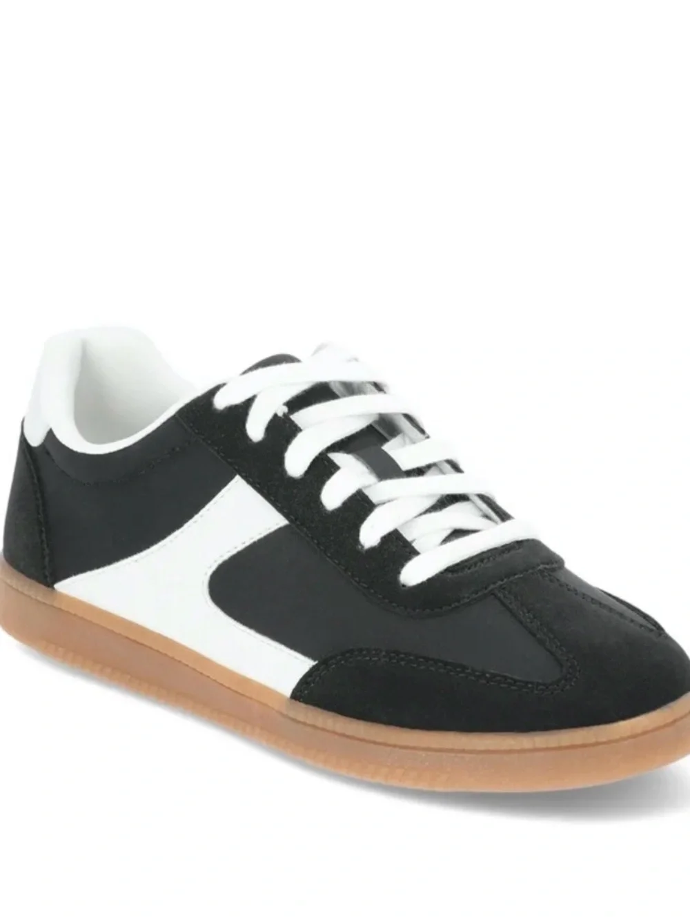 No Boundaries Low-Top Women’s Sneaker